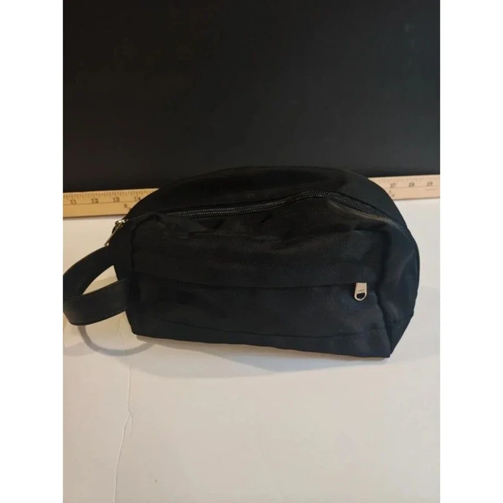 Unisex Black Nylon Travel Toiletry Bag / Dopp Kit / Cosmetic Organizer